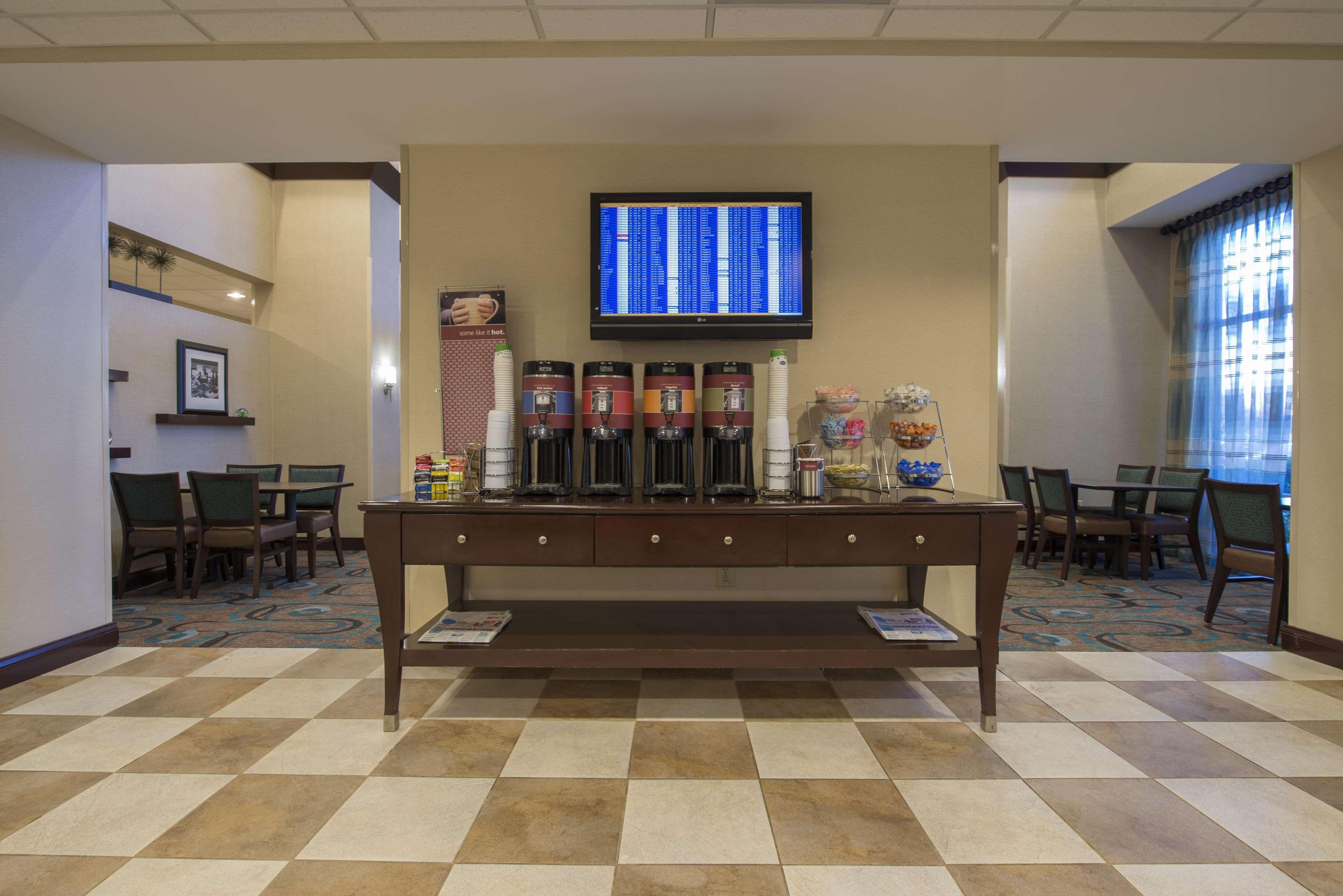 Hampton Inn & Suites Atlanta Airport West Camp Creek Pkwy College Park Bagian luar foto